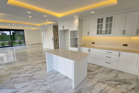 آپارتمان در  Alanya ، ترکیه 528 متر مربع.  شماره 224722 - 4