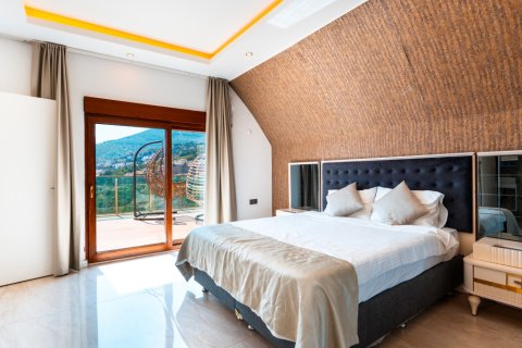 5+1 Villa  i Alanya, Antalya, Turkiet Nr. 237936 - 12