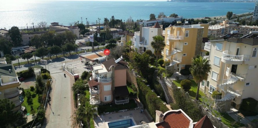 Вилла  4+1 в Кестеле, Анталья, Турция №219018