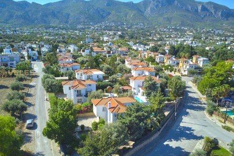 Продажа виллы  в Озанкое, Гирне, Северный Кипр 3+1, 135м2, №214456 – фото 5