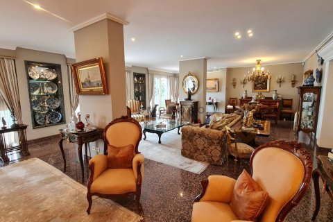 6+1 Villa  in Sariyer, Istanbul, Türkei Nr. 224525 - 12