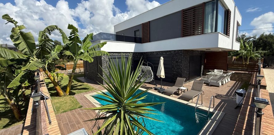 Villa  3+1  İncekum, Antalya, Türkiye №219628