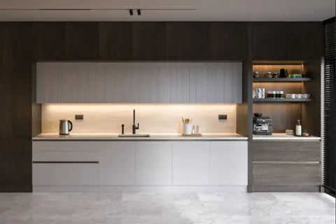 Продажа квартиры  в Стамбуле, Турция 6 комн., №213360 – фото 5