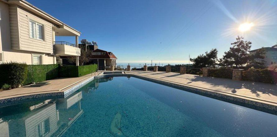 Villa  in Alanya, Antalya, Turkey No. 222424