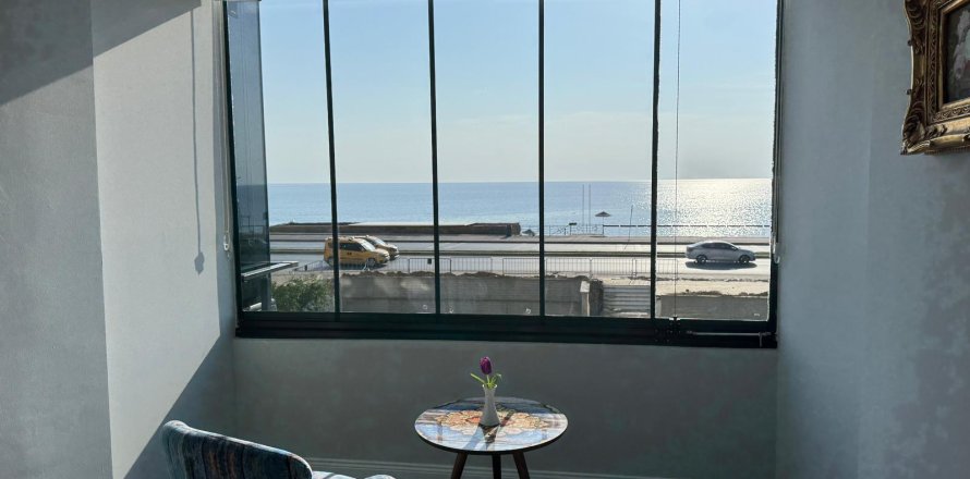 3+1 Apartment  in Alanya, Antalya, Turkey No. 223337