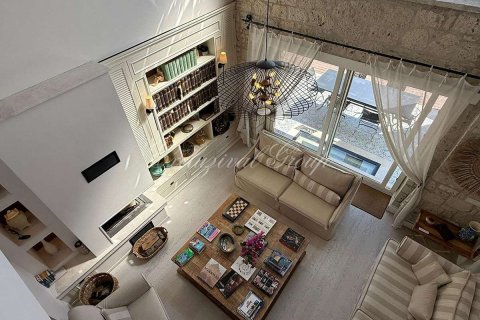 Продажа виллы  в Чешме, Измире, Турция 6+1, 350м2, №212146 – фото 8