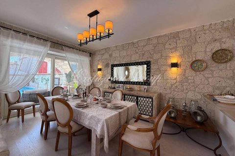 Продажа виллы  в Чешме, Измире, Турция 6+1, 350м2, №212146 – фото 5