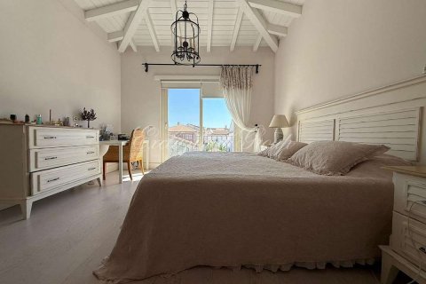 Продажа виллы  в Чешме, Измире, Турция 6+1, 350м2, №212146 – фото 10