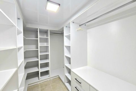 Продажа квартиры  в Оба, Анталье, Турция 4 комн., 190м2, №212149 – фото 25