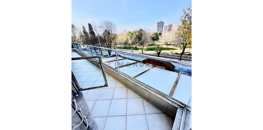 2+1 Leilighet  i Kadikoy, Istanbul, Tyrkia Nr. 224360