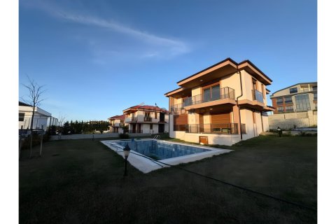 4+1 Leilighet  i Silivri, Istanbul, Tyrkia Nr. 224361