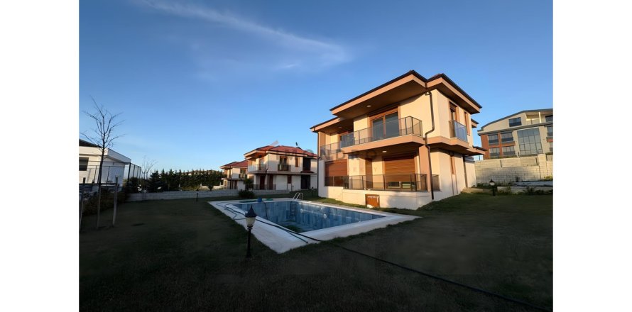 4+1 Leilighet  i Silivri, Istanbul, Tyrkia Nr. 224361