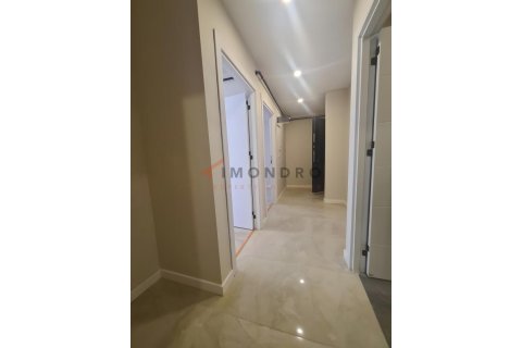 2+1 Lägenhet  i Besiktas, Istanbul, istanbul, Turkiet Nr. 215874 - 11