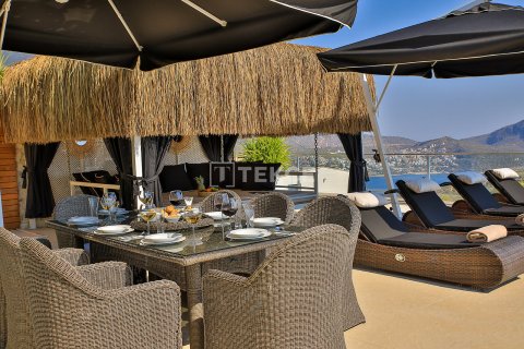 ویلا در  Kas ، ترکیه 4 خوابه ، 300 متر مربع.  شماره 221600 - 19