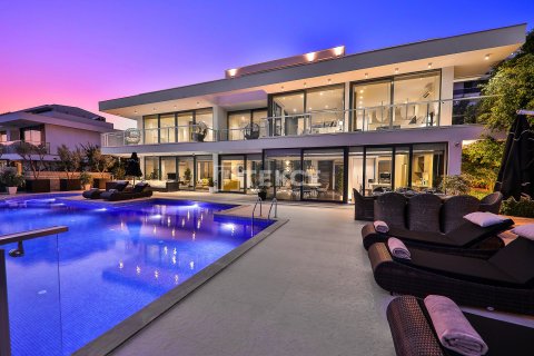 ویلا در  Kas ، ترکیه 4 خوابه ، 300 متر مربع.  شماره 221600 - 14