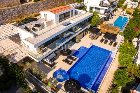 ویلا در  Kas ، ترکیه 4 خوابه ، 300 متر مربع.  شماره 221600 - 11