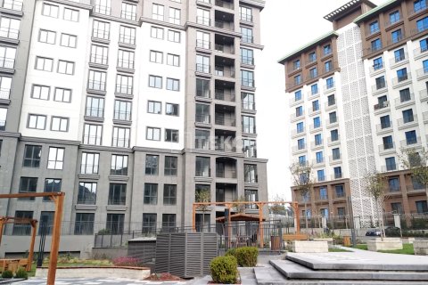 آپارتمان در  Istanbul ، ترکیه 4 خوابه ، 202 متر مربع.  شماره 221599 - 2