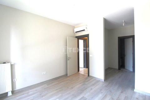 آپارتمان در  Istanbul ، ترکیه 4 خوابه ، 202 متر مربع.  شماره 221599 - 26