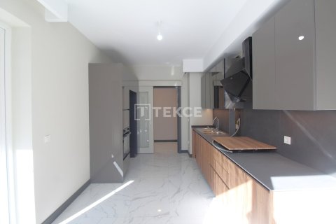 آپارتمان در  Istanbul ، ترکیه 4 خوابه ، 202 متر مربع.  شماره 221599 - 23