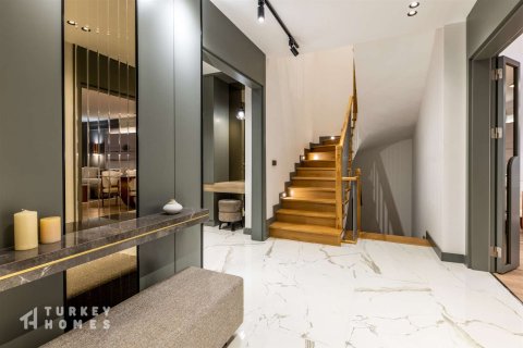 5+1 Villa in Istanbul, Türkei Nr. 233705 - 4
