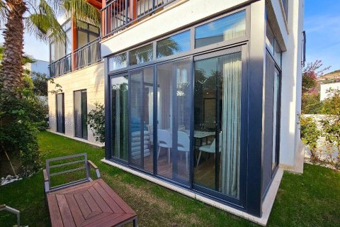 Продажа квартиры  в Бодруме, Мугле, Турция 3+1, 100м2, №215421 – фото 1