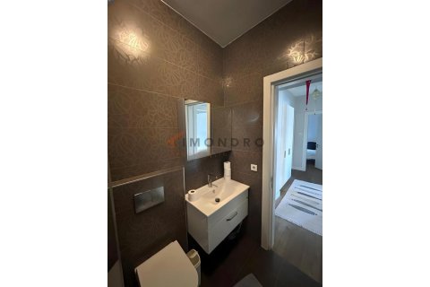 2+1 Wohnung  in Besiktas, Istanbul, Türkei Nr. 226886 - 16