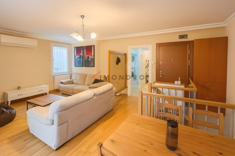 2+1 Wohnung  in Besiktas, Istanbul, Türkei Nr. 226887 - 3