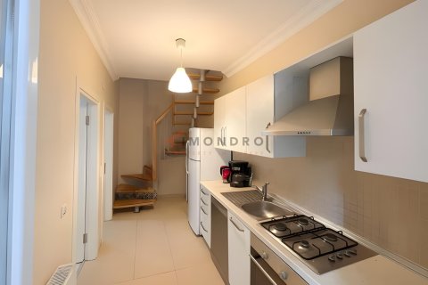 2+1 Wohnung  in Besiktas, Istanbul, Türkei Nr. 226887 - 7