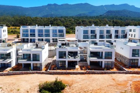 4+1 Villa  in Tatlisu, Famagusta,  Nr. 226890 - 5