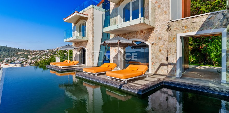 3+1 Villa in Kas, Antalya, Turkey No. 219891