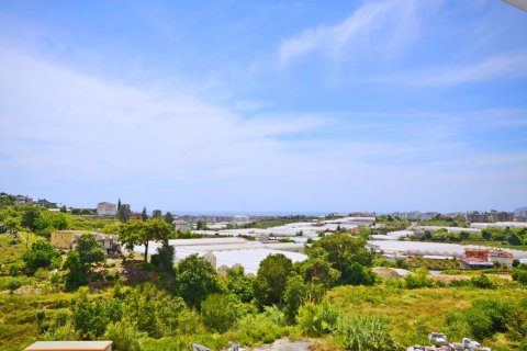 2+1 Apartment  in Alanya, Antalya, Turkey No. 225398