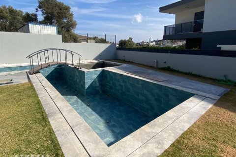 5+1 Villa  in Cesme, Izmir, Türkei Nr. 233193 - 3