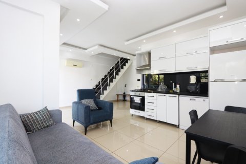 2+0 Penthäuser  in Alanya, Antalya, Türkei Nr. 228633 - 2