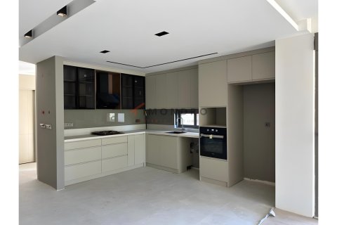 4+1 Villa  i Dosemealti, Antalya, Tyrkiet Nr. 216375 - 3