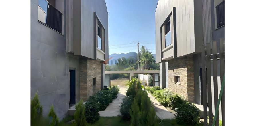 4+1 Villa  i Dosemealti, Antalya, Tyrkiet Nr. 216375