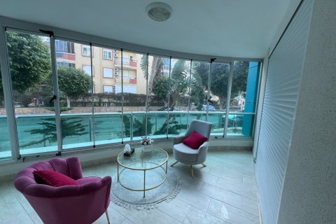 Аренда квартиры  в Аланье, Анталье, Турция 1+1, 65м2, №216655 – фото 18