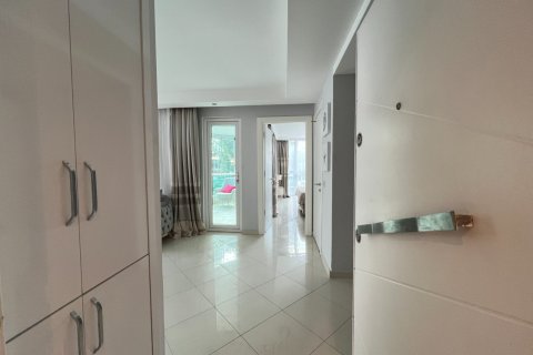 Аренда квартиры  в Аланье, Анталье, Турция 1+1, 65м2, №216655 – фото 15