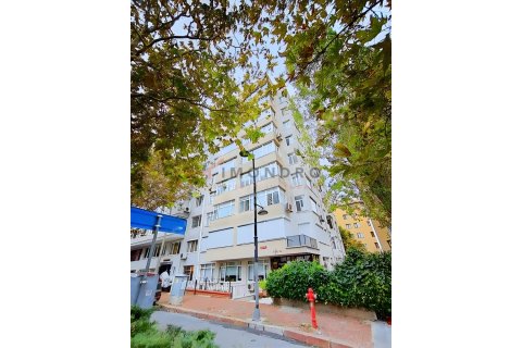 آپارتمان در Sisli،  Istanbul ، ترکیه 3 خوابه ، 140 متر مربع.  شماره 213560 - 1