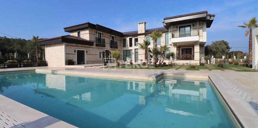 9+5 Villa  i Kusadasi, Aydin, Tyrkia Nr. 212584
