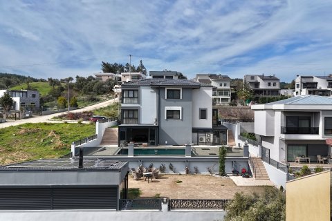 4+2 Villa  in Izmir, Türkei Nr. 223283 - 7