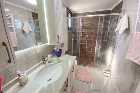 4+2 Villa  in Izmir, Türkei Nr. 223283 - 15