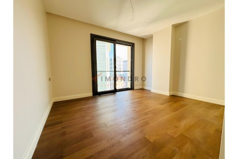 Apartment for sale  in Besiktas, Istanbul, Turkey, 5 bedrooms, 214m2, No. 215315 – photo 13