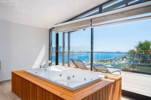 Villa for rent in Kalkan, Antalya, Turkey, 4 bedrooms, 150m2, No. 215970 – photo 13