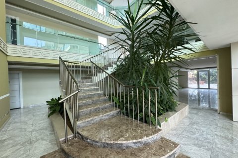 Аренда квартиры  в Аланье, Анталье, Турция 1+1, 70м2, №216497 – фото 27