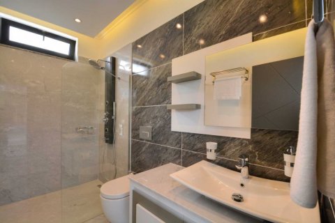 3+1 Villa i Kalkan, Antalya, Turkiet Nr. 234006 - 24