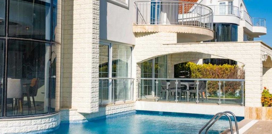 3+1 Villa in Belek, Antalya, Turkey No. 234008