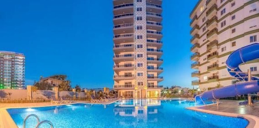 1+1 Apartment in Mahmutlar, Antalya, Turkey No. 226654