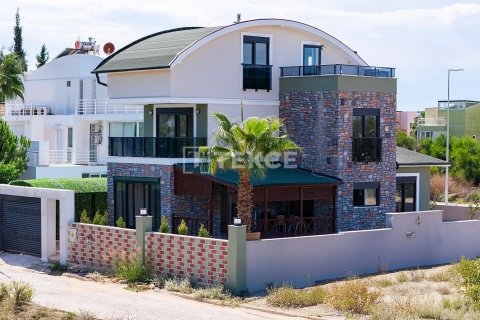 4+1 Villa  i Serik, Antalya, Tyrkia Nr. 221169