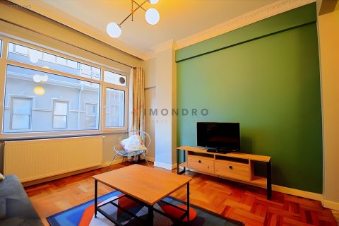 2+1 Lejlighed  i Beyoglu, Istanbul, Tyrkiet Nr. 223392