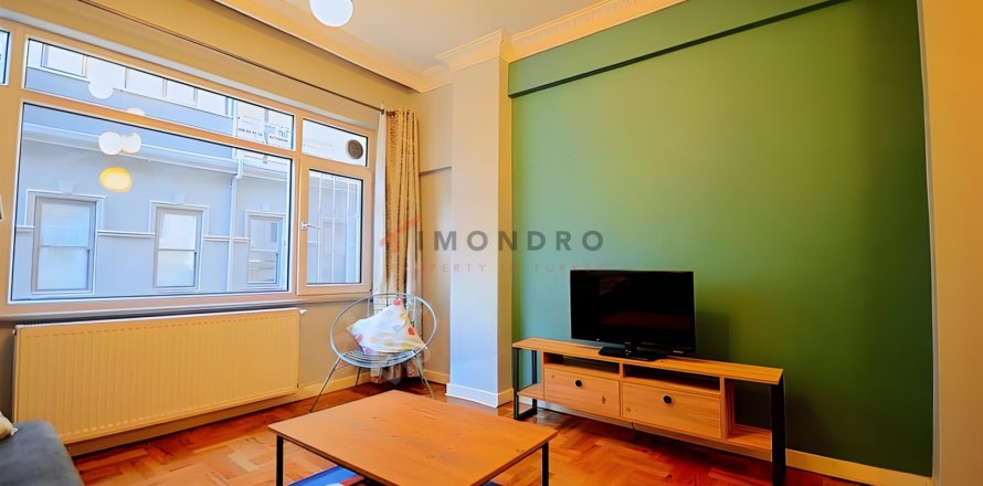 2+1 Lejlighed  i Beyoglu, Istanbul, Tyrkiet Nr. 223392